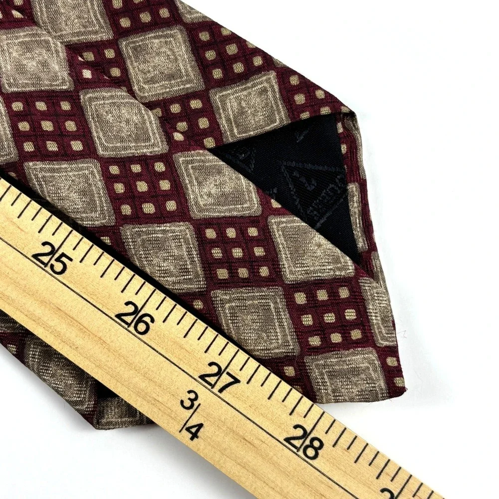 Guess Silk Geometric Pattern Burgundy Gold Men's Necktie Vintage Neck Tie Preppy